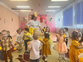 Сегодня весеннее утро началось с праздничного утренника, посвящённого празднованию Международного женского дня 8 Марта у самых маленьких воспитанников. 💖 Сегодня весеннее утро началось с праздничного утренника, посвящённого празднованию Международного женского дня 8 Марта у самых маленьких воспитанников. 💖.